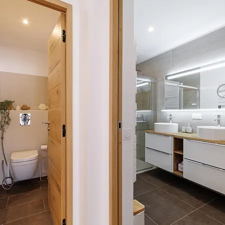 Apartament San Severina - Spacious In Center