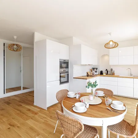 San Severina - Spacious In Center * 멍똥