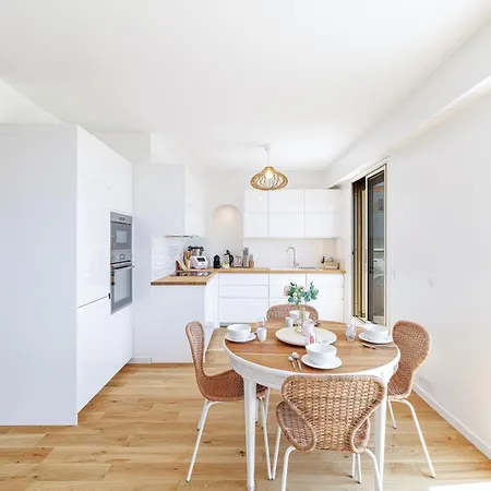 San Severina - Spacious In Center * Mentona