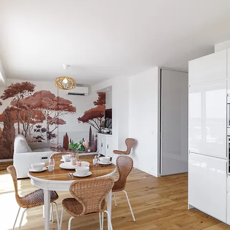 San Severina - Spacious In Center 멍똥