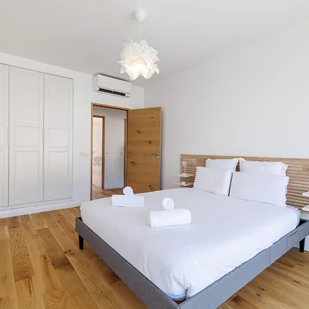 Apartament San Severina - Spacious In Center Mentona