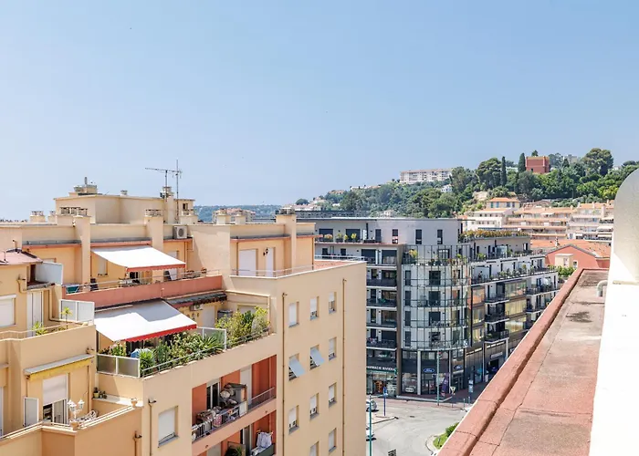 San Severina - Spacious In Center Apartment