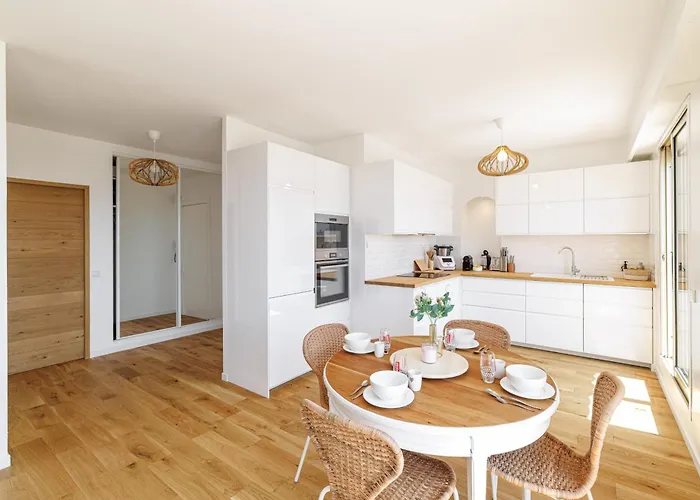 San Severina - Spacious In Center * Menton